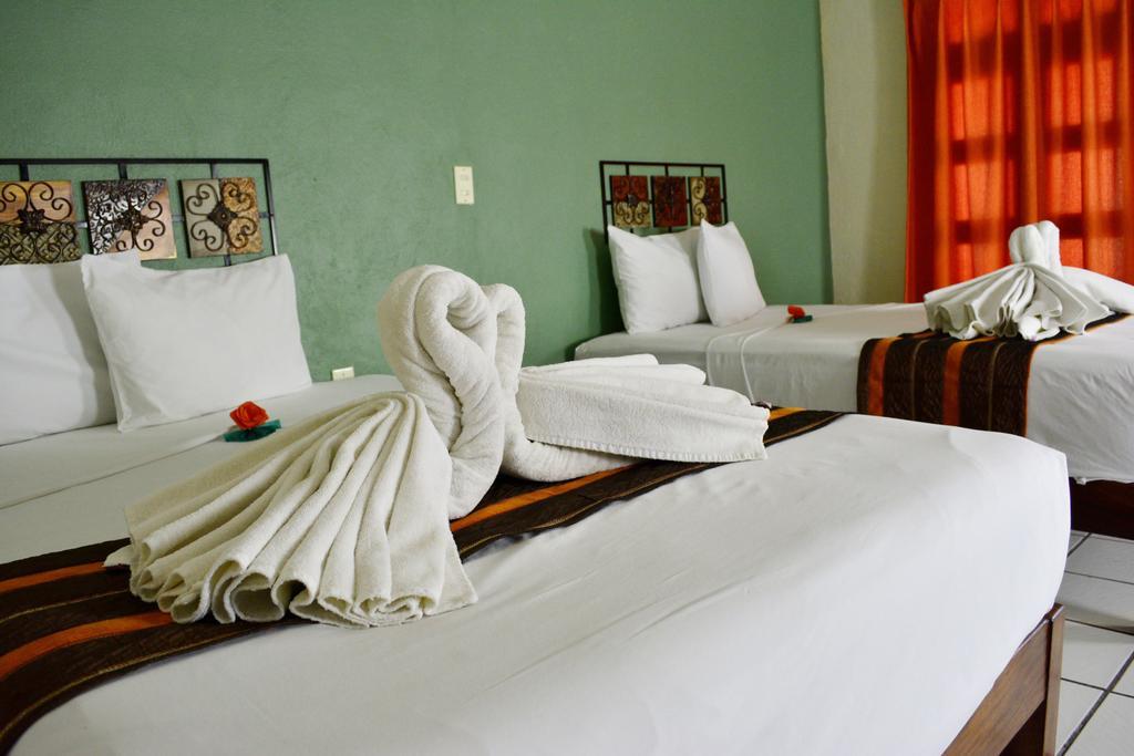 Hotel Aldama Colima Chambre photo