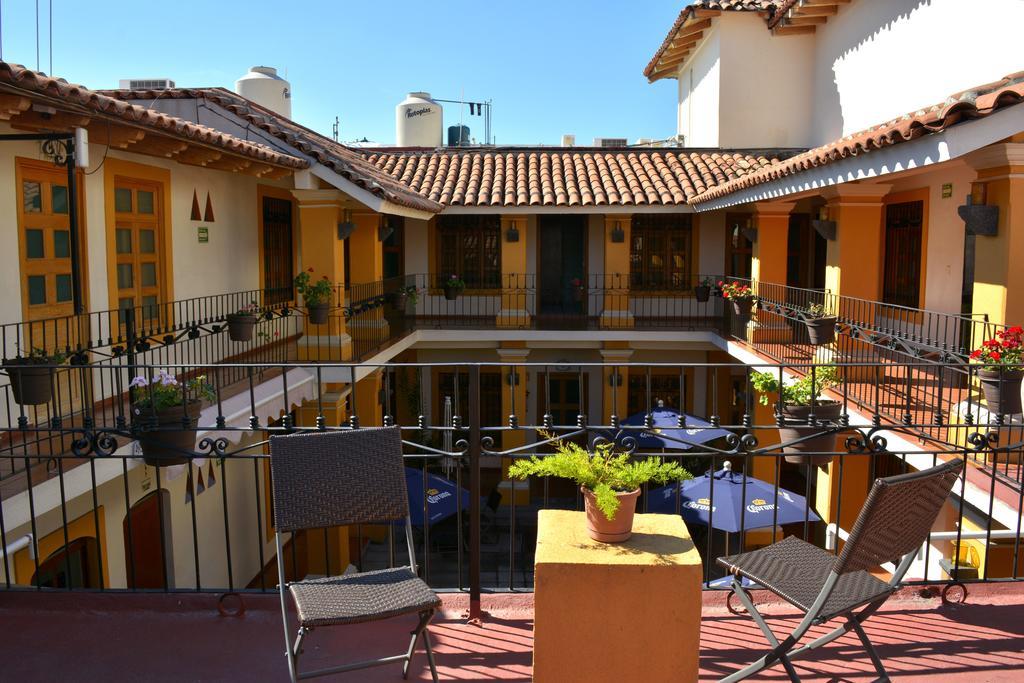 Hotel Aldama Colima Extérieur photo