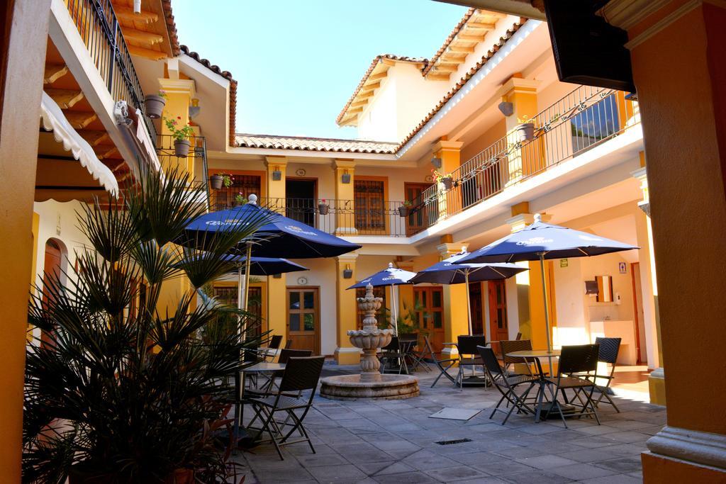 Hotel Aldama Colima Extérieur photo