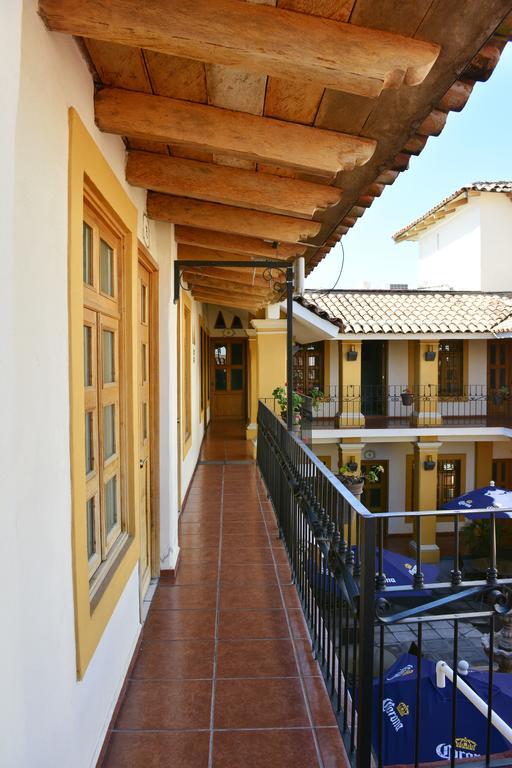 Hotel Aldama Colima Extérieur photo